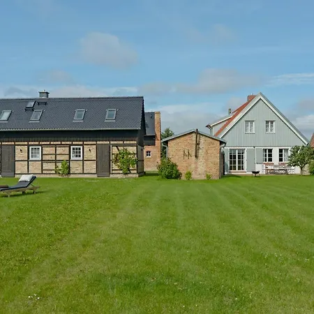 In Rural Idyll Of The Uckermark * Weggun