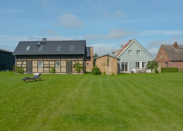 In Rural Idyll Of The Uckermark * Weggun